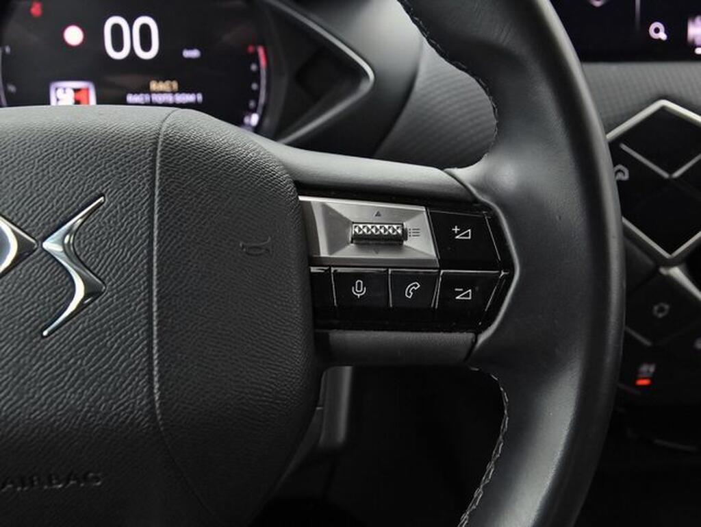 DS DS 3 PureTech 74kW (100CV) Bastille Segunda mano