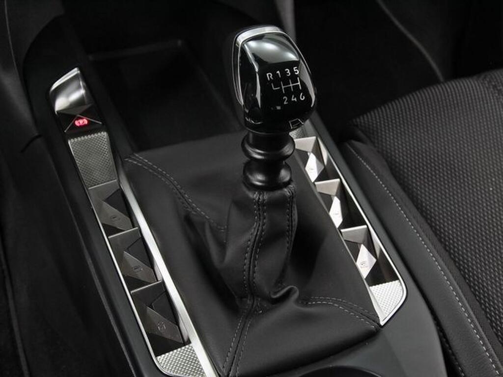 DS DS 3 PureTech 74kW (100CV) Bastille Segunda mano