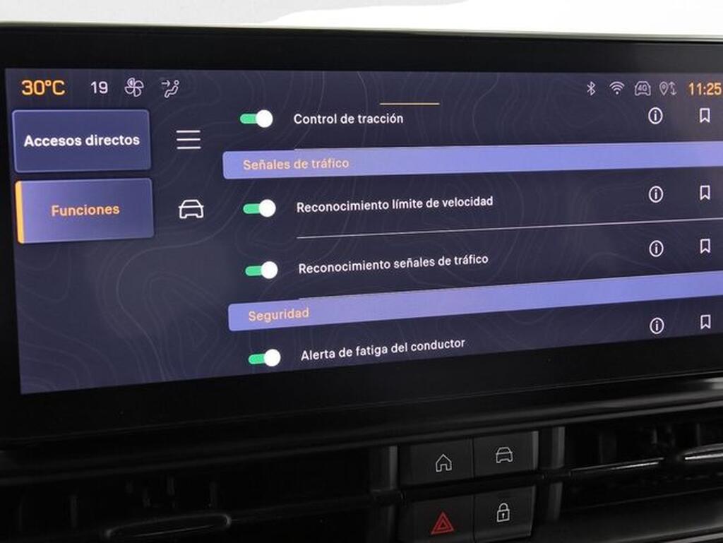 Jeep Avenger 1.2 G 100 ALTITUDE 5P Segunda mano