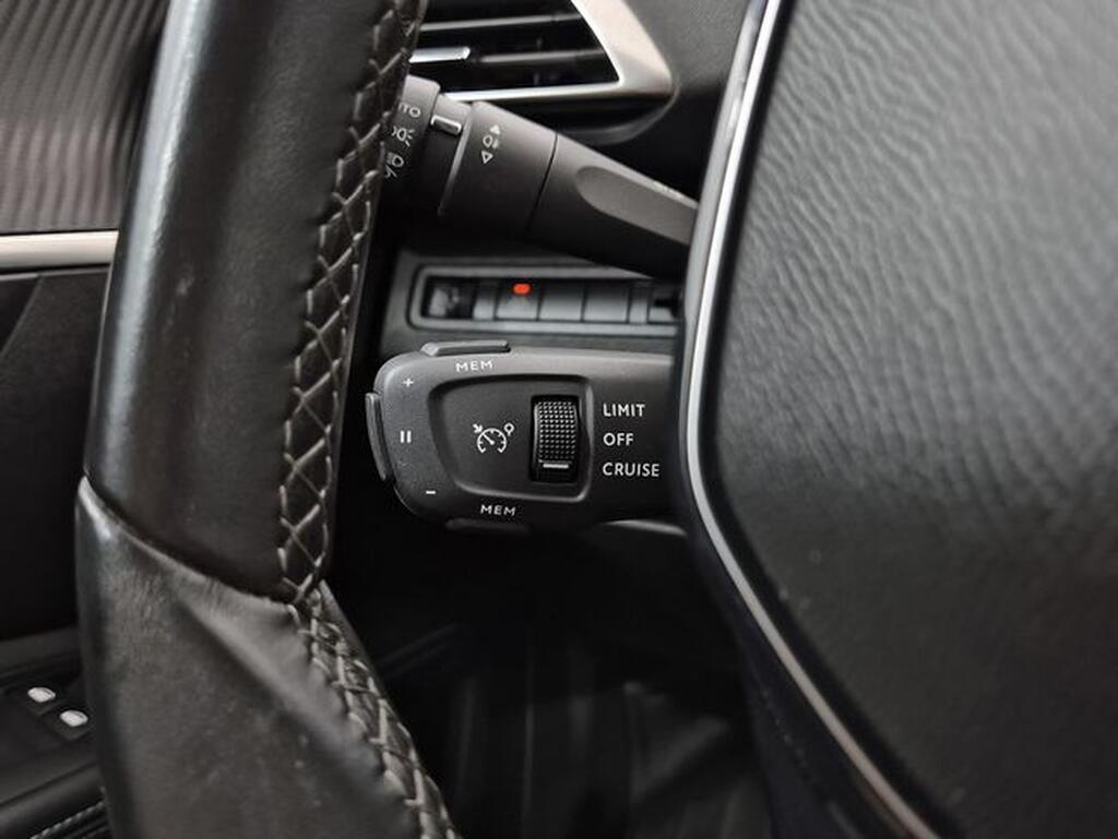 Peugeot 5008 1.2 PURETECH 130 S&S ALLURE 5P 7 PLAZAS Segunda mano