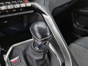 Peugeot 5008 1.2 PURETECH 130 S&S ALLURE 5P 7 PLAZAS 26