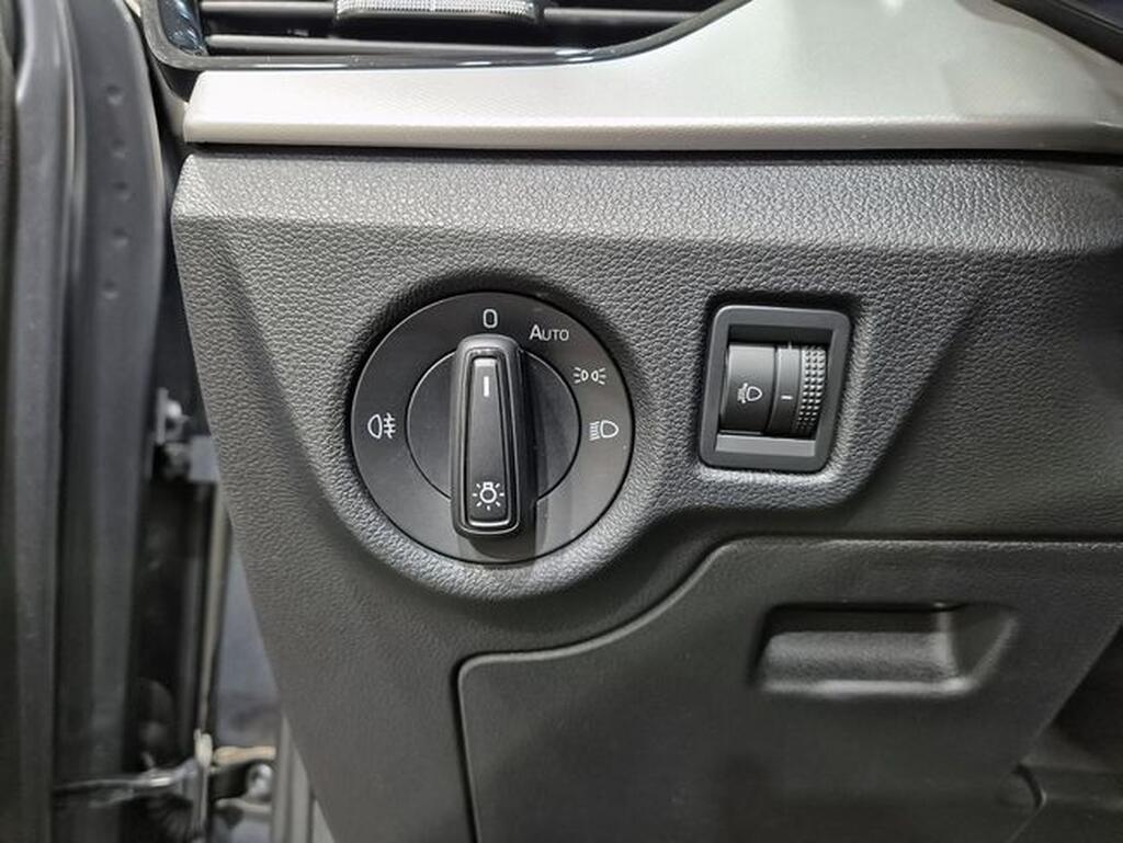 Skoda Kamiq 1.0 TSI 110 AMBITION 5P Segunda mano