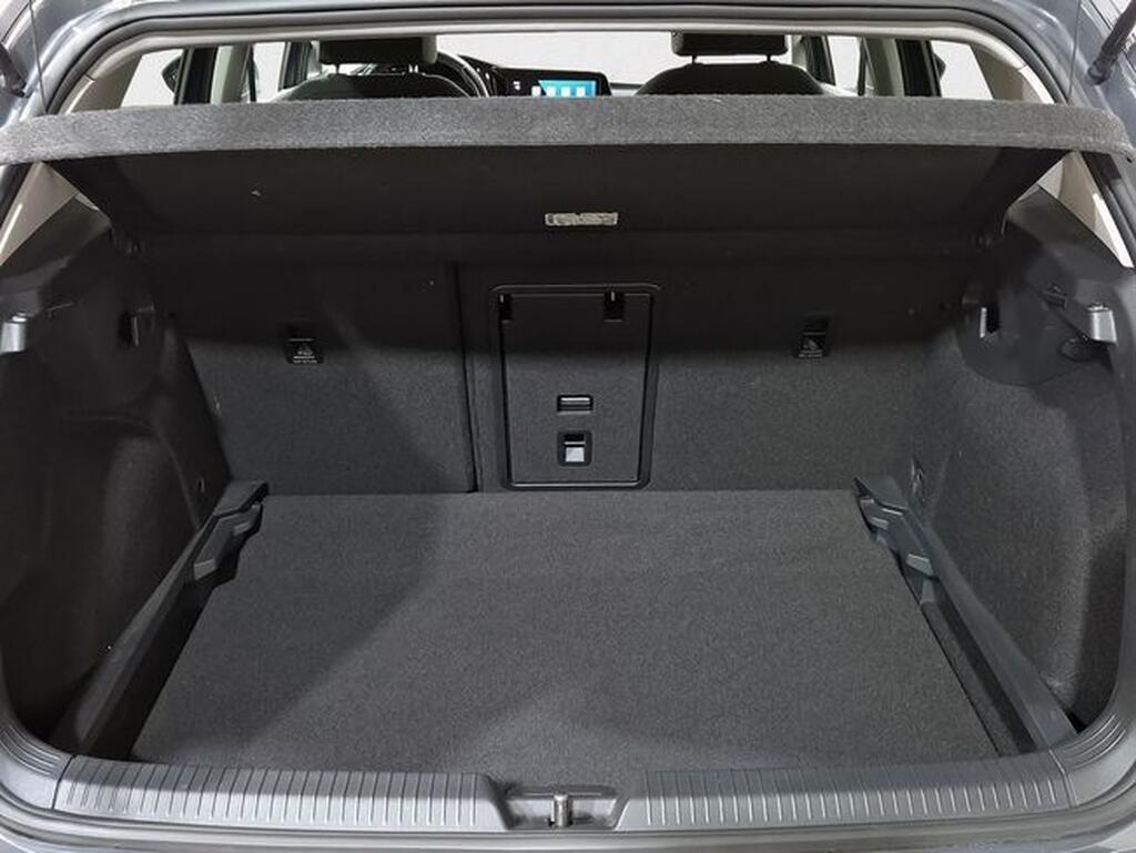 Volkswagen Golf 1.5 TSI 150 LIFE 5P (PACK HOLA TECNOLOGIA+PACK HOLA SEGURIDAD) Segunda mano