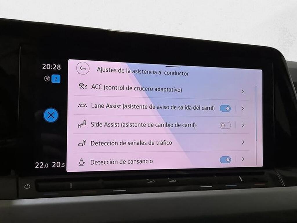 Volkswagen Golf 1.5 TSI 150 LIFE 5P (PACK HOLA TECNOLOGIA+PACK HOLA SEGURIDAD) Segunda mano