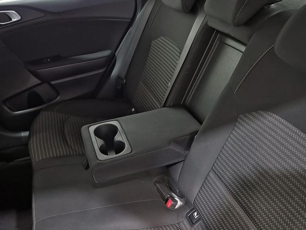 Kia XCeed 1.0 T-GDI 120 DRIVE 5P 33