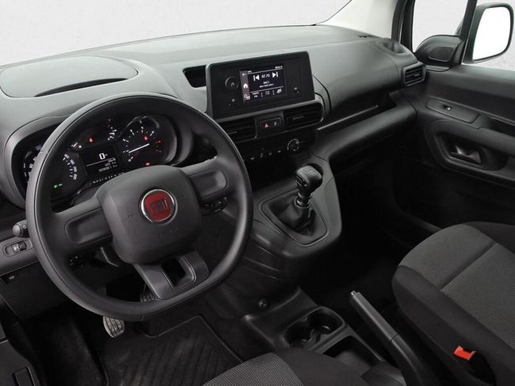Fiat Doblo DOBLO FG 1.2 GASOLINE 110 650KG L1 4P Segunda mano