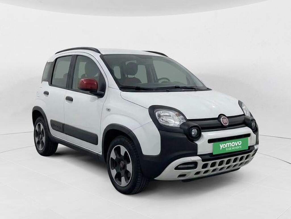 Fiat Panda CITY CROSS 1.0 MHEV RED 5P Segunda mano