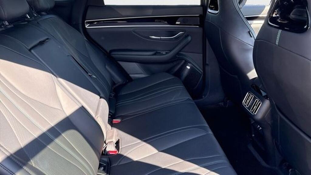 BYD Seal U SEAL U COMFORT 1.5 DM-I 218 CV 5P Segunda mano