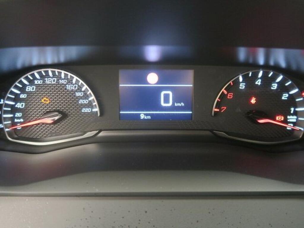 Peugeot 2008 Allure Pack Puretech 100 S&S 6 Vel. MAN Segunda mano