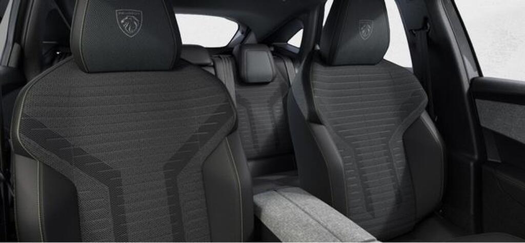 Peugeot 3008 3008 GT Plug-in HYBRID 195 e-DCS7 9