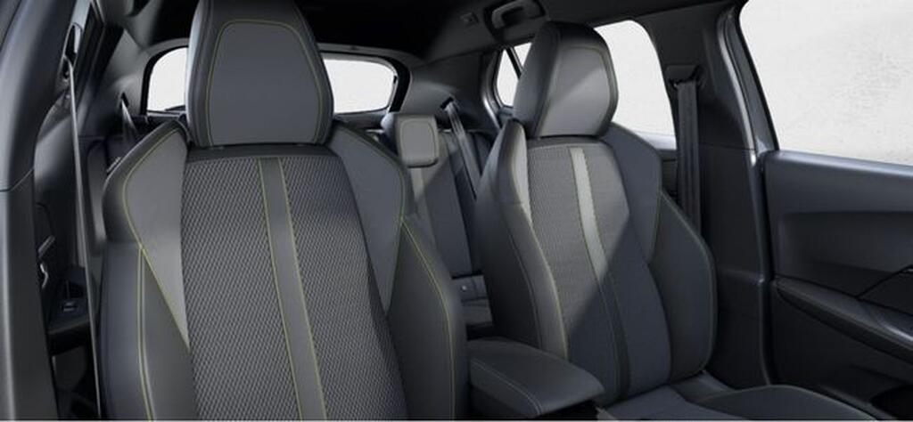 Peugeot 2008 2008 GT Exclusive Hybrid 145 eDCS6 7