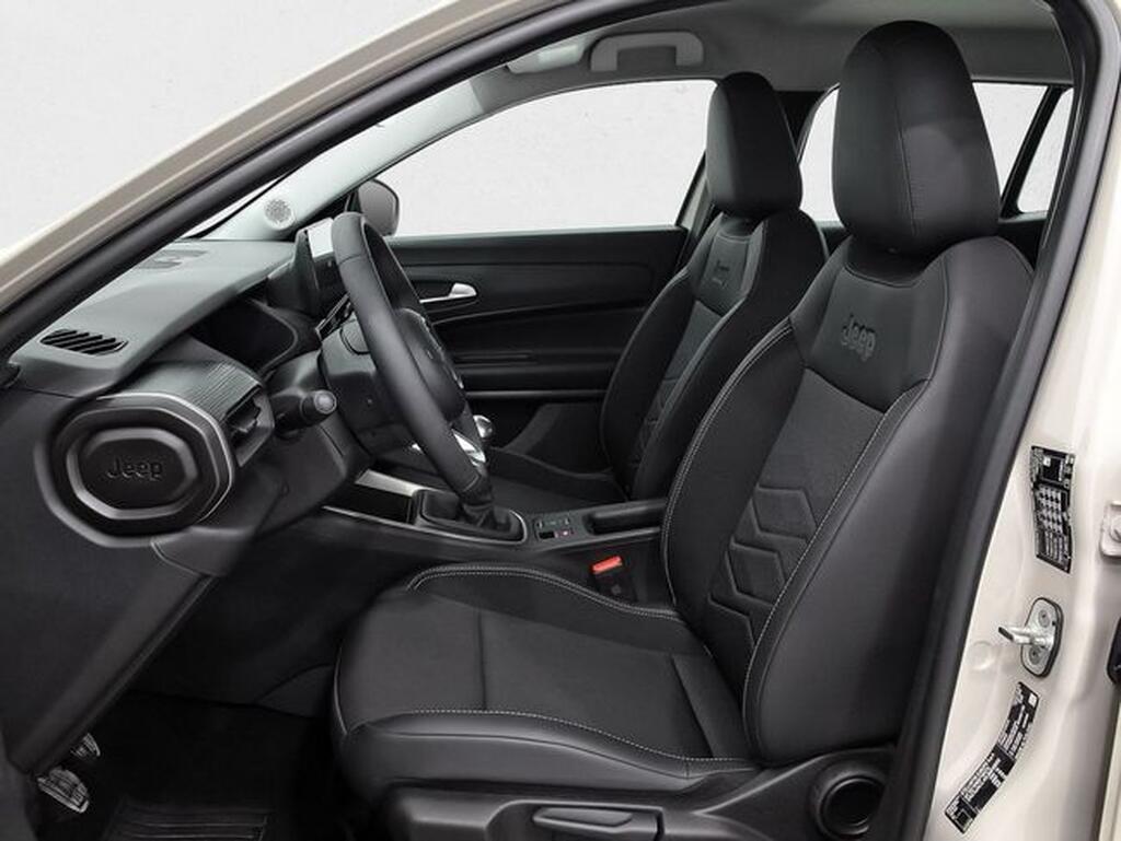 Jeep Avenger 1.2 G 100 ALTITUDE 5P Segunda mano