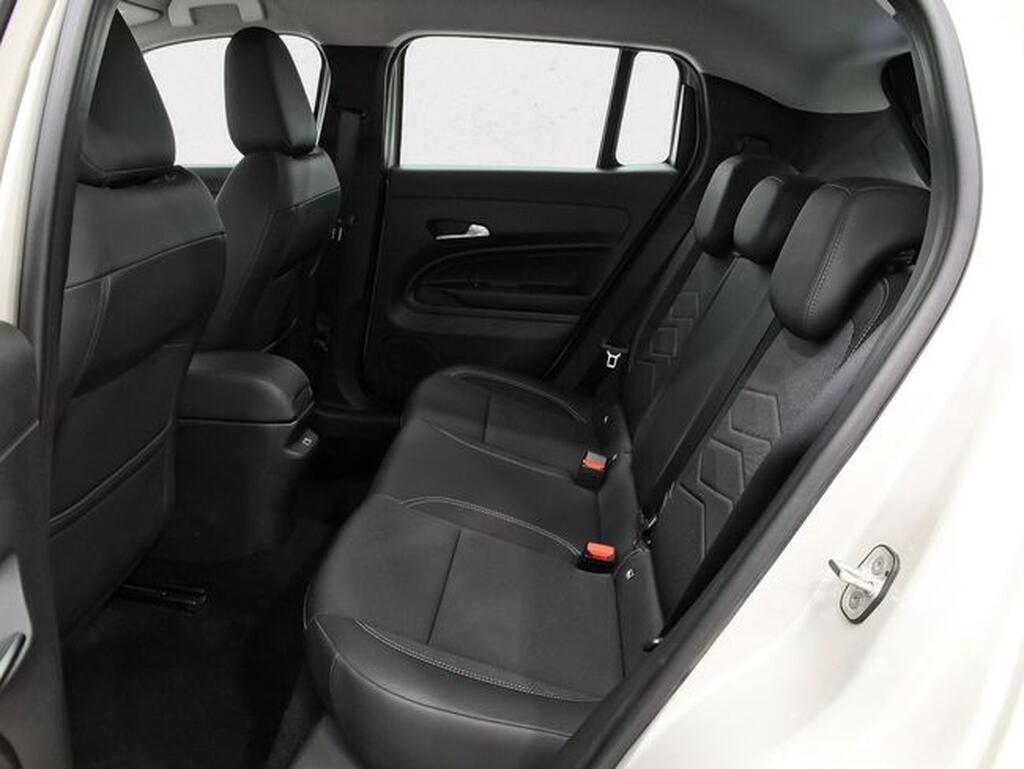 Jeep Avenger 1.2 G 100 ALTITUDE 5P Segunda mano