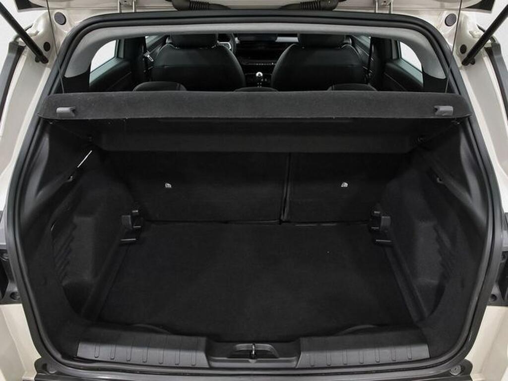 Jeep Avenger 1.2 G 100 ALTITUDE 5P Segunda mano