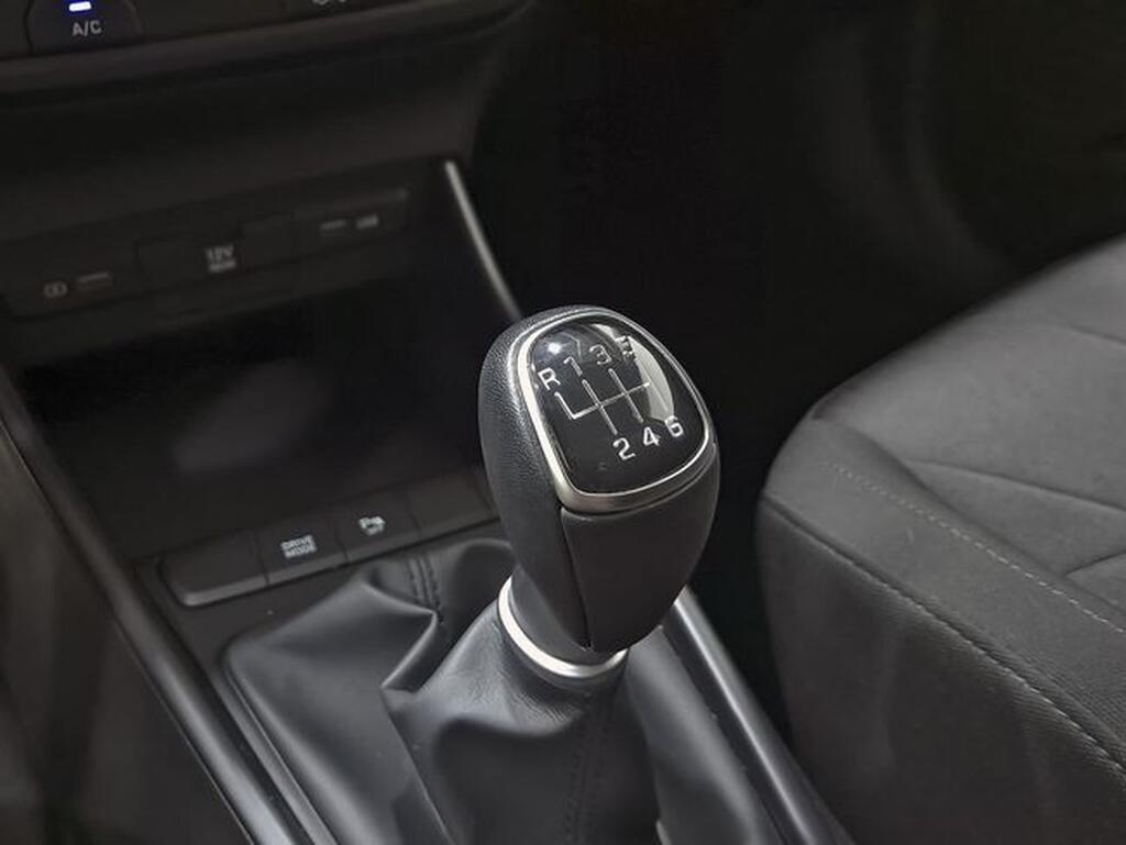 Hyundai Bayon 1.0 TGDI 74kW (100CV) 48V Maxx 25