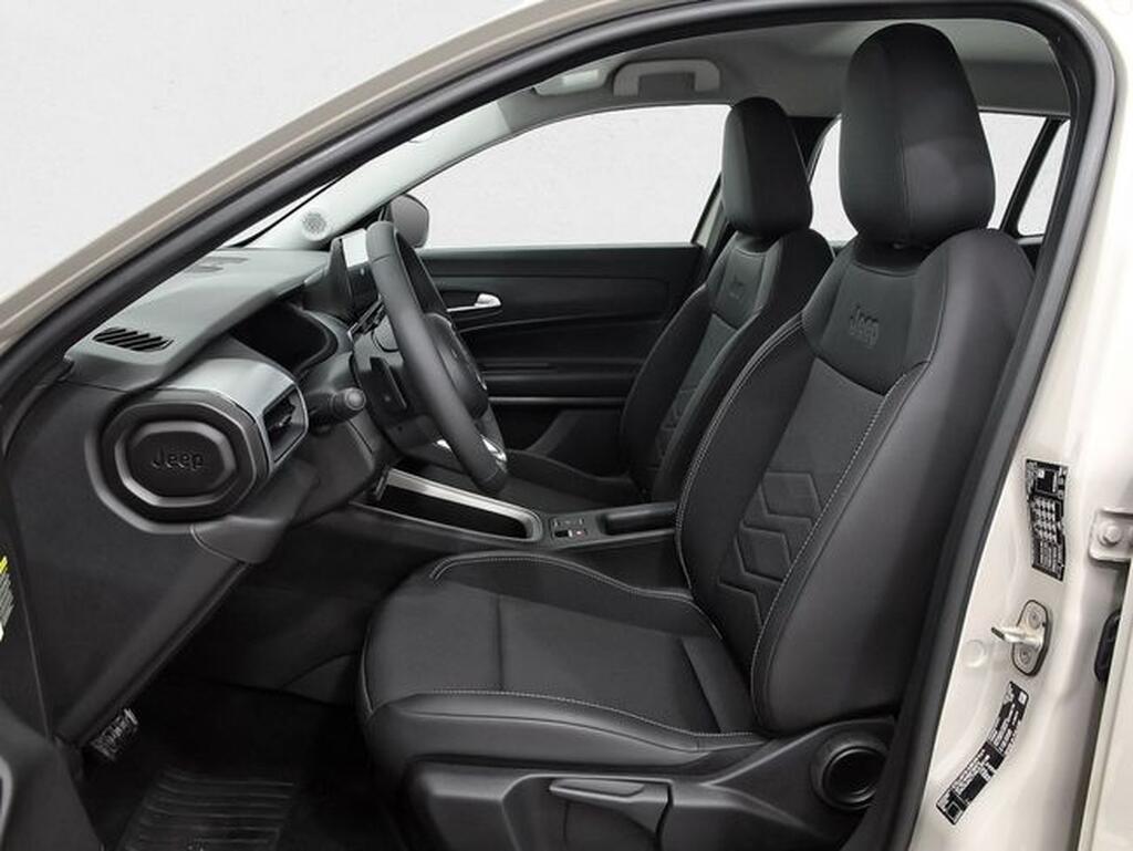 Jeep Avenger 1.2 eHybrid 74kW (100CV) Altitude Segunda mano