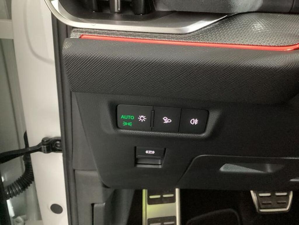 Skoda Rapid SPORTLINE 1,5 TSI IV 150 KW (204 CV) DSG 6 VEL. Km0
