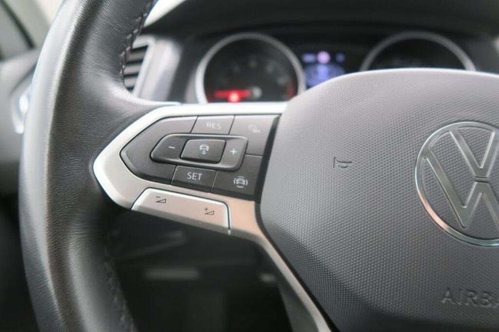 Volkswagen Tiguan 1.5 TSI 150 LIFE DSG 5P Segunda mano