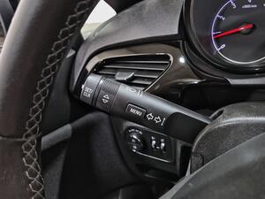 Opel Corsa 1.4 66kW (90CV) Color Edition 14