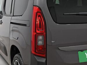 Citroën Berlingo 1.5 BLUEHDI 130 AUTO TALLA M SHINE BUSINES 5P (N1) 34