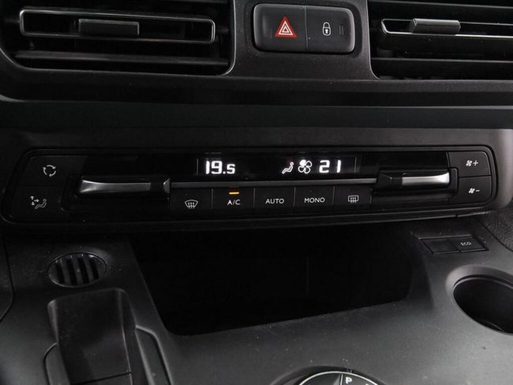 Citroën Berlingo 1.5 BLUEHDI 130 AUTO TALLA M SHINE BUSINES 5P (N1) 29