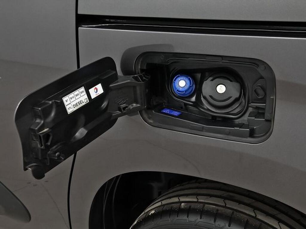 Citroën Berlingo 1.5 BLUEHDI 130 AUTO TALLA M SHINE BUSINES 5P (N1) 35