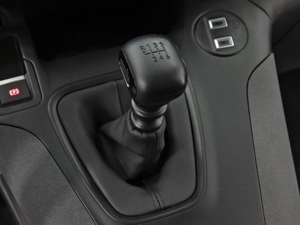 Peugeot Rifter Rifter Allure BlueHDi 100 31