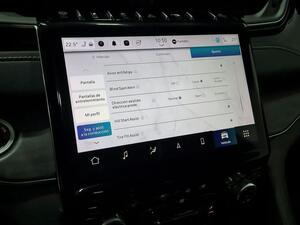 Jeep Grand Cherokee GRAND CHEROKEE 2.0 PHEV OVERLAND AUTO 4WD 5P (TECHO) 28