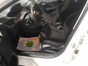 Peugeot 208 5P ACTIVE BlueHDi 73kW (100CV) 11