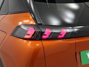 Peugeot 2008 2008 1.2 PURETECH 130 S&S GT 5P 32