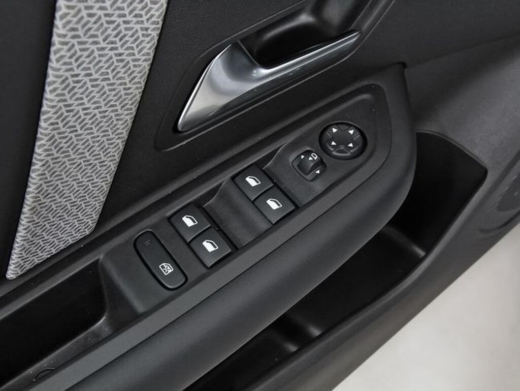 Citroën C4 Hybrid 136 e-DCS6 Plus Segunda mano