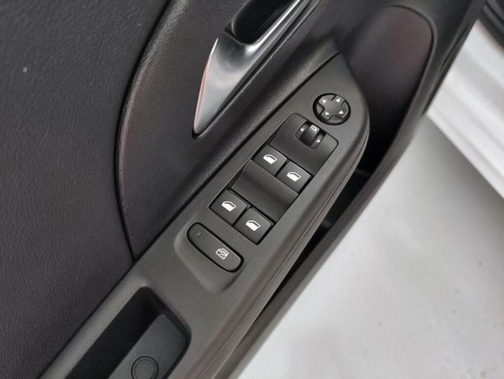 Opel Corsa 50kWh Elegance-e 11