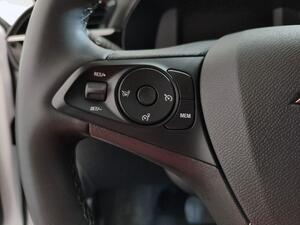 Opel Corsa 50kWh Elegance-e 12