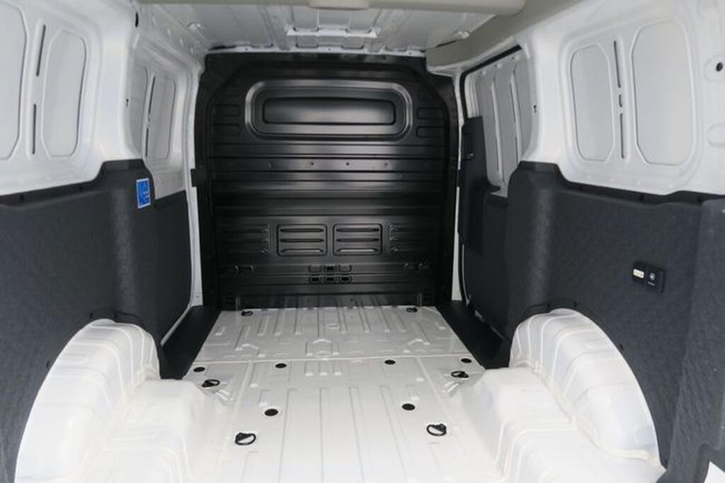 Kia PV5 Passenger Passenger L2H1 Medium Range Essential Km0