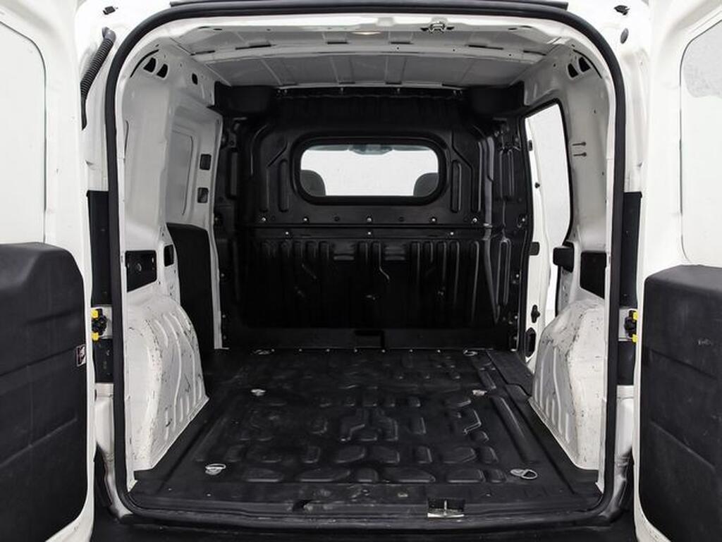 Fiat Doblò 1.3 MULTIJET 95 SX 4P 11