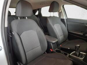 Kia Ceed 1.0 T-GDi 74kW (100CV) Concept 9