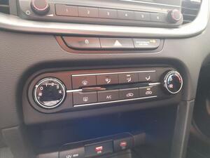 Kia Ceed 1.0 T-GDi 74kW (100CV) Concept 21