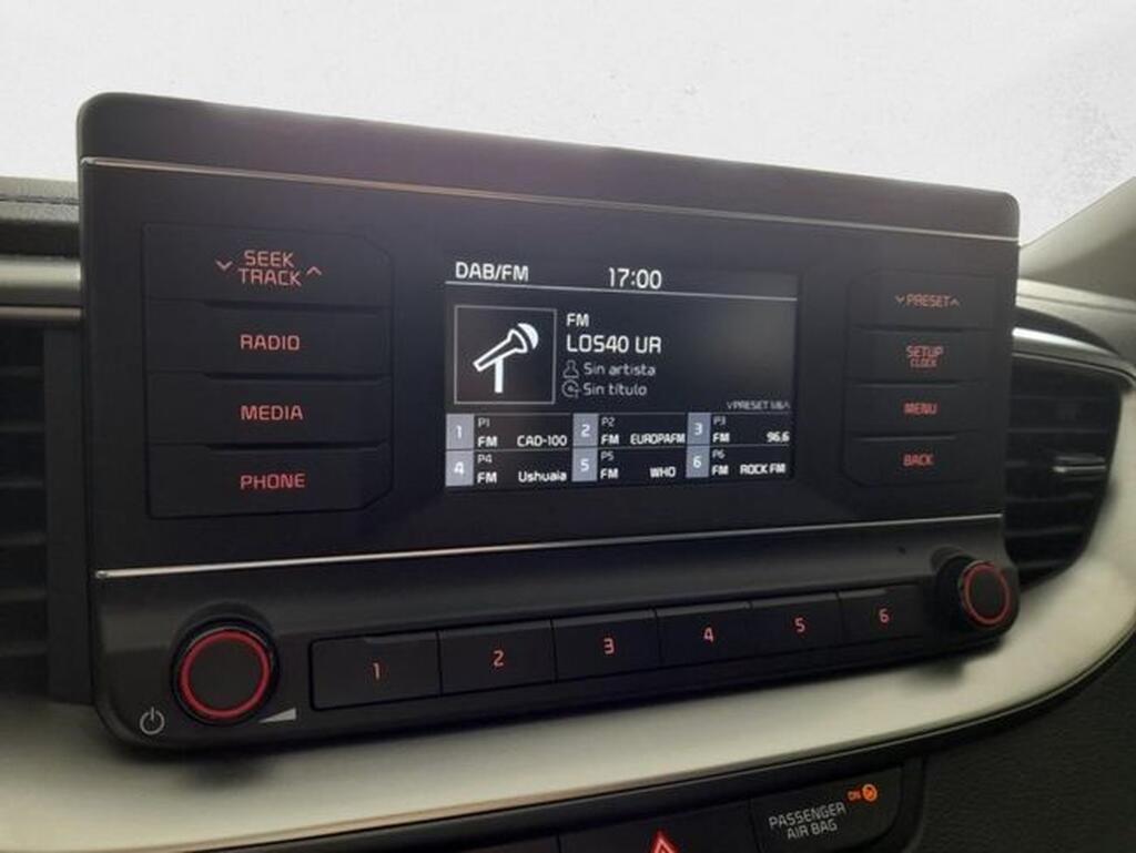 Kia Ceed 1.0 T-GDi 74kW (100CV) Concept 19