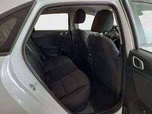 Kia Ceed 1.0 T-GDi 74kW (100CV) Concept 11
