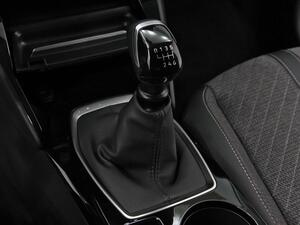 Peugeot 208 Allure Puretech 100 33