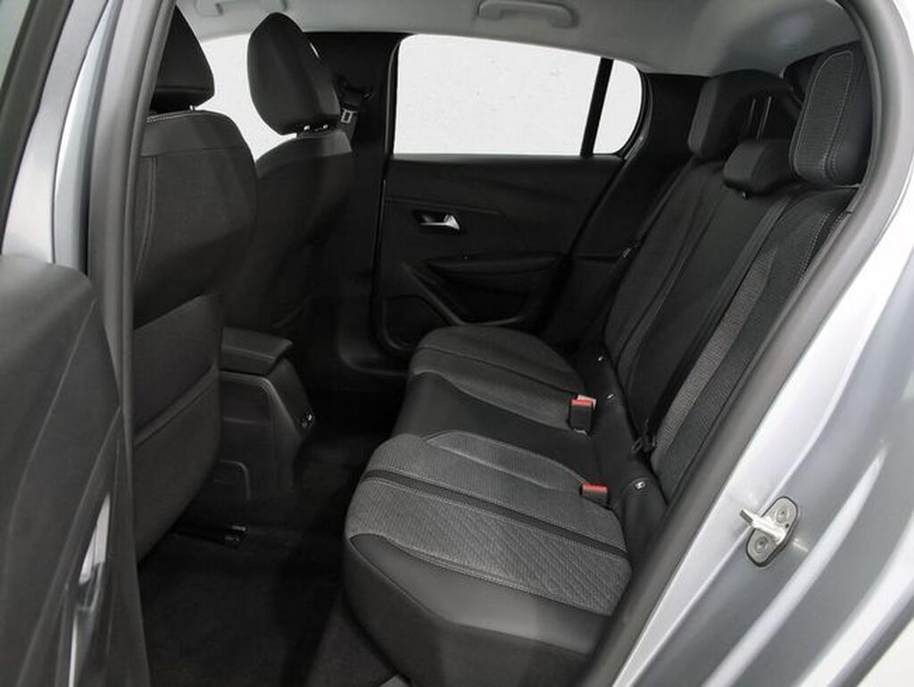 Peugeot 208 Allure Puretech 100 9
