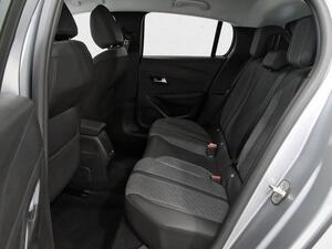 Peugeot 208 Allure Puretech 100 9