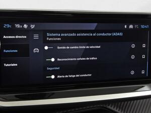Peugeot 208 Allure Puretech 100 29