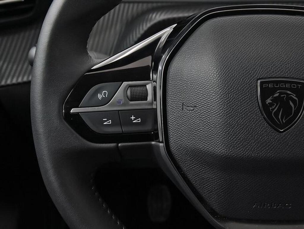 Peugeot 208 Allure Puretech 100 19