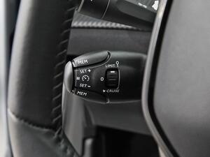 Peugeot 208 Allure Puretech 100 17