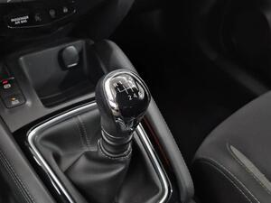 Nissan Qashqai DIG-T 103 kW (140 CV) E6D ACENTA 23