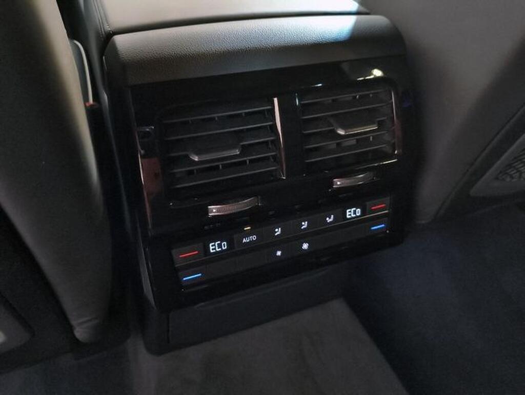Volkswagen Touareg eHybrid Atmos 3.0 V6 TSI 280kW Tip 4M Segunda mano