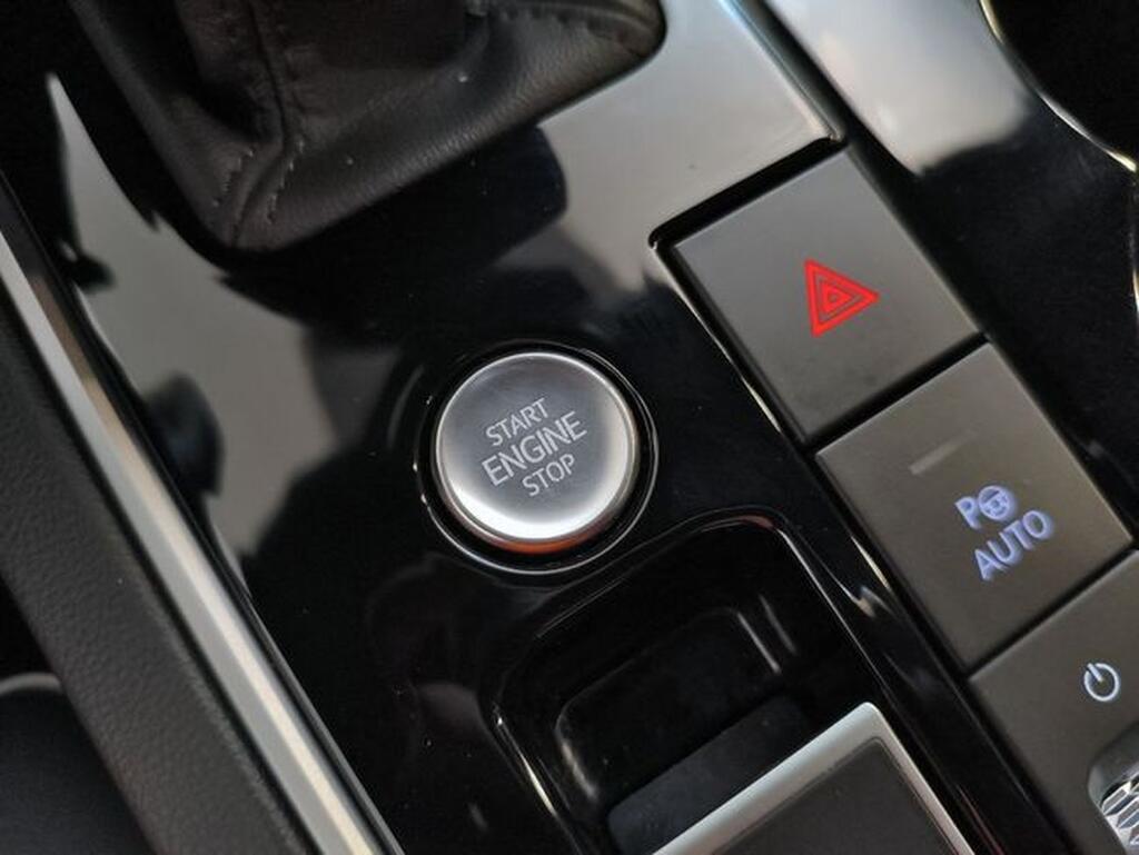 Volkswagen Touareg eHybrid Atmos 3.0 V6 TSI 280kW Tip 4M Segunda mano
