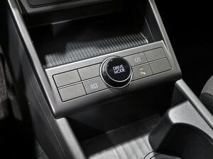 Hyundai Kona HEV 1.6GDI 129CV DT Maxx 32