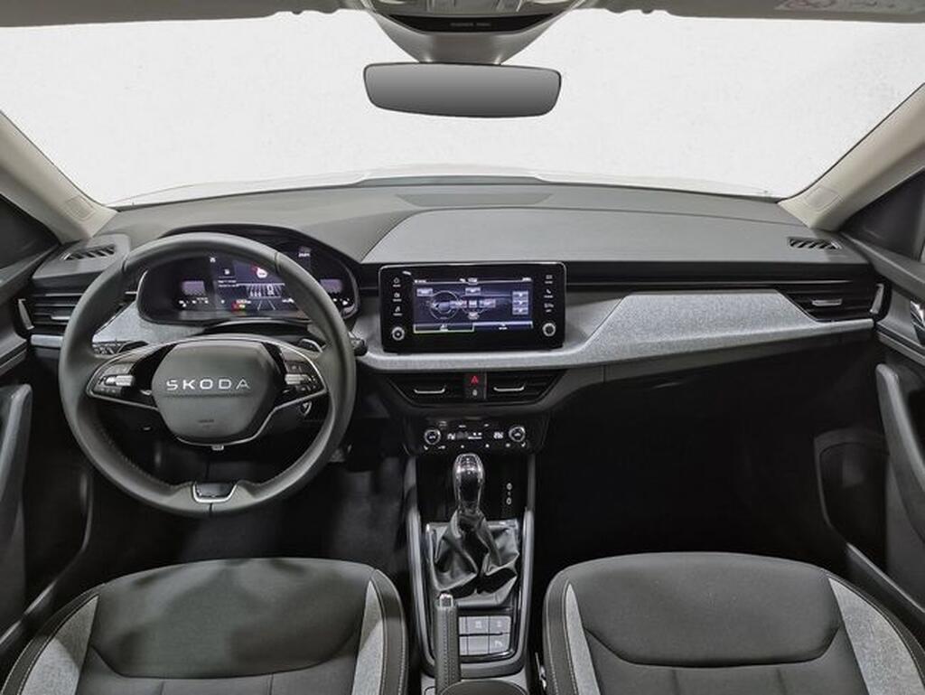 Skoda Kamiq ** KAMIQ 1.5 TSI SELECTION DSG 5P Segunda mano